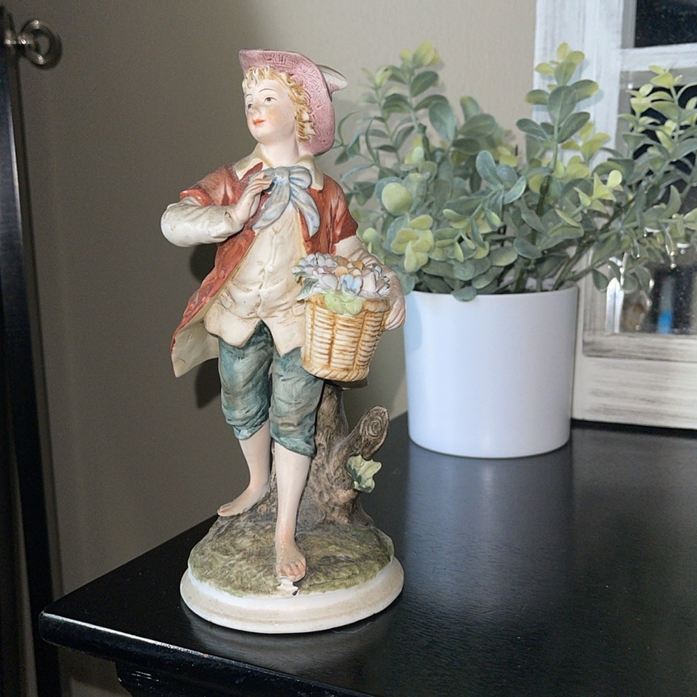 Vintage Andrea by Sadek #8260 Made in Japan. Boy With Flowers.